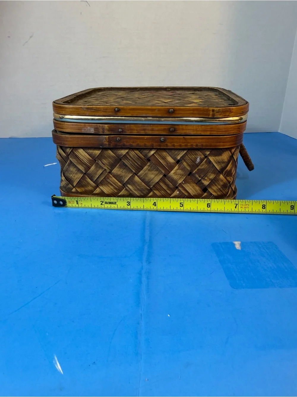 N/A handcrafted woven